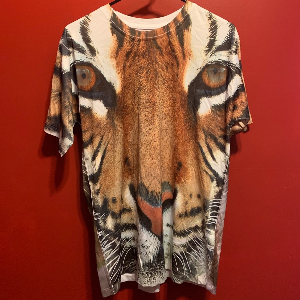 Silky men’s Medium tiger shirt